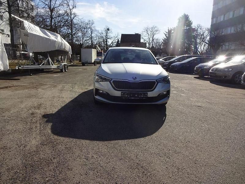 Gebraucht Skoda Scala Style 116 PS (85 kW) 2020 Silber Kleinwagen
