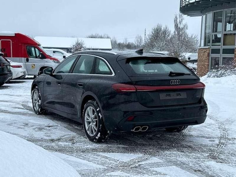Neu Audi A5 204 PS (150 kW) 2025 Mythosschwarz metallic/schwarz Kombi