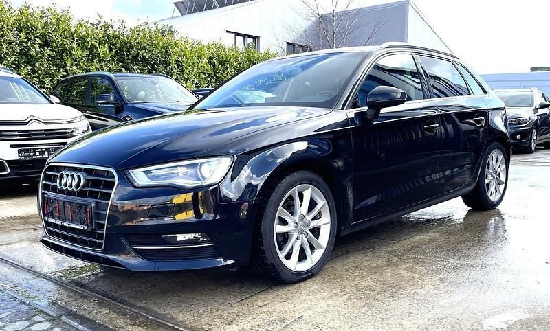 Schwarz Gebraucht 2013 Audi A3 Sportback Ambition Kombi | 10.490 € (Fairer Preis) - Bild 1/4