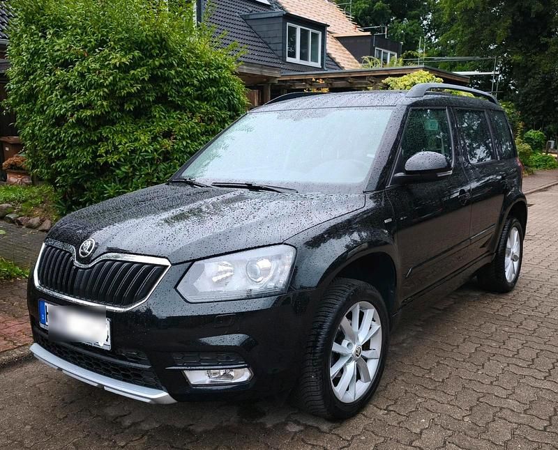 Schwarz Gebraucht 2017 Skoda Yeti Drive SUV | 10.900 € (Superpreis) - Bild 1/4