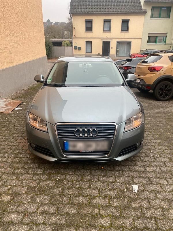 Gebraucht Audi A3 140 PS (102 kW) 2010 Grau Kleinwagen
