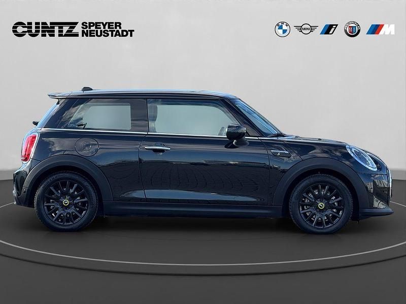 Gebraucht Mini Cooper SE Classic 135 kW (184 PS) 2023 Schwarz Kleinwagen