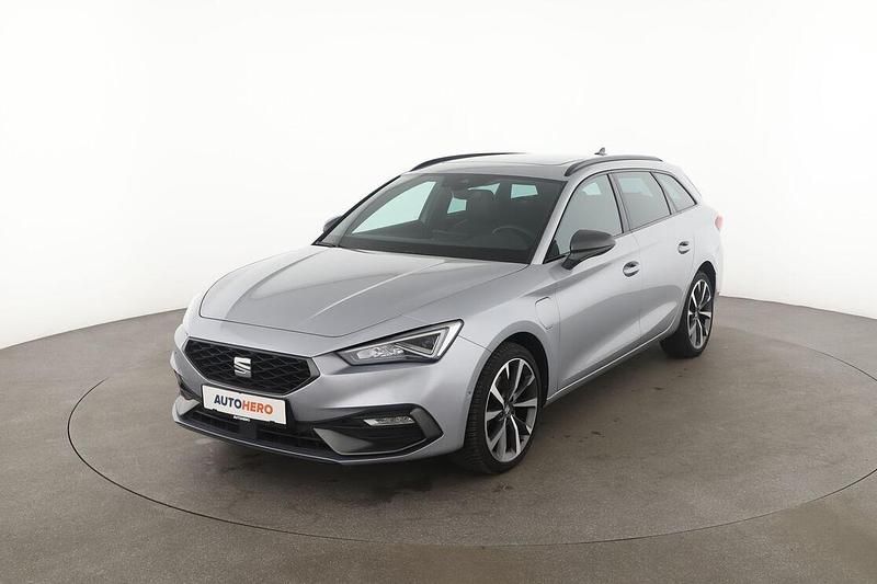 Grau Gebraucht 2021 Seat Leon FR Kombi | 19.150 € (Fairer Preis) - Bild 1/3