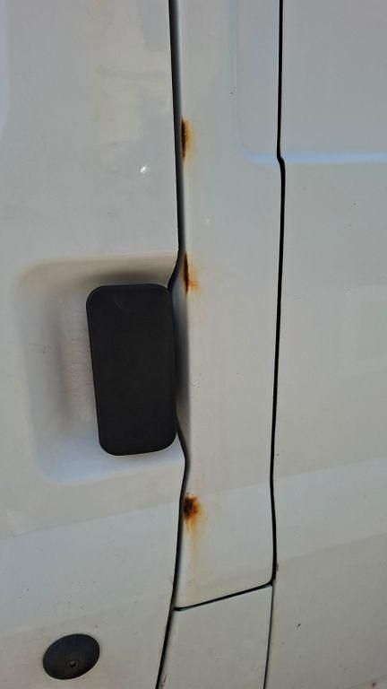 Second-hand Ford Transit 86 CP (63 kW) 2012 Alb Monovolum