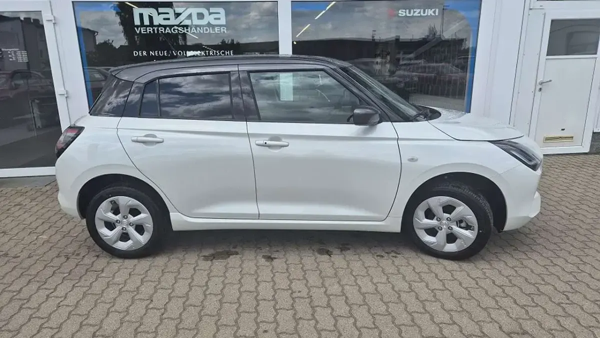 Neu Suzuki Swift Comfort 83 PS (61 kW) 2026 Weiß Kleinwagen