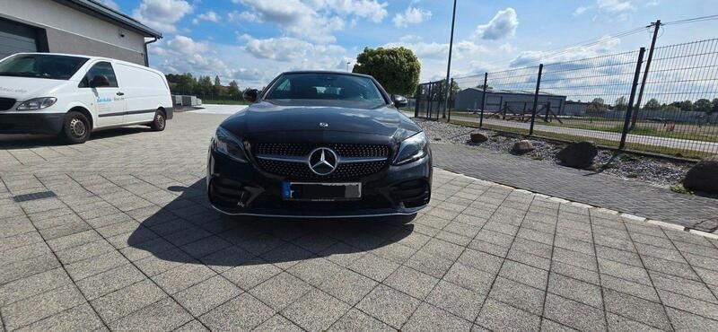 Schwarz Gebraucht 2019 Mercedes C180 AMG line Cabrio | 30.000 € (Superpreis) - Bild 1/4