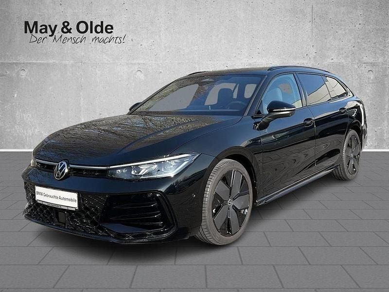 Second-hand VW Passat 193 CP (141 kW) 2025 Negru Break