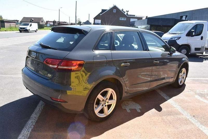 Usata Audi A3 Design 110 CV (80 kW) 2017 Grigio Berlina