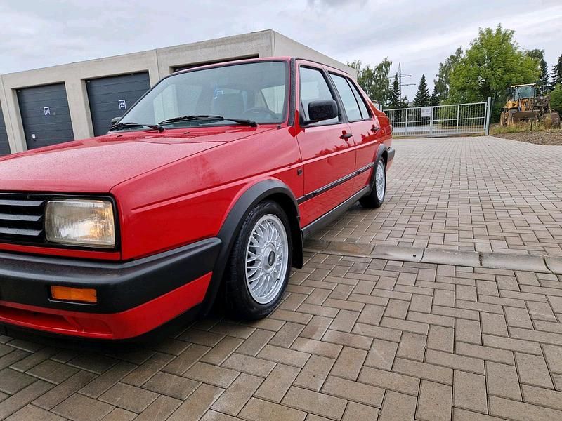 Gebraucht VW Jetta 75 PS (55 kW) 1990 Rot Limousine