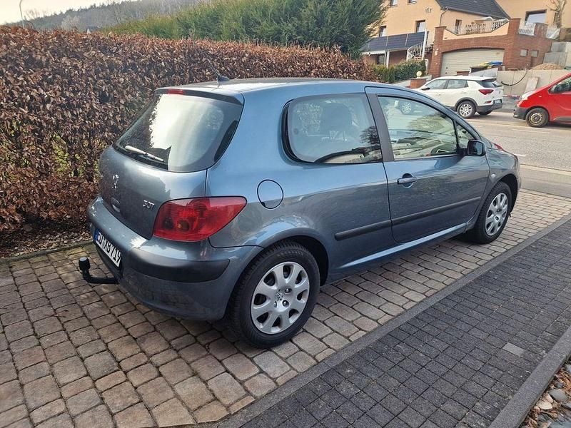 Gebraucht Peugeot 307 109 PS (80 kW) 2005 Blau Limousine