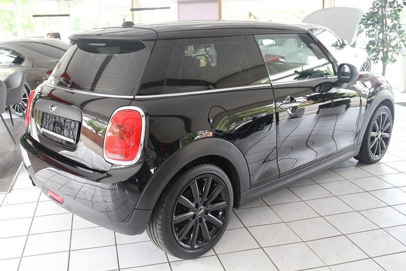 Second-hand Mini ONE 102 CP (75 kW) 2017 Negru Hatchback