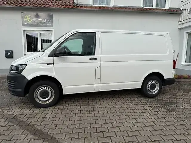 Gebraucht VW Transporter 102 PS (75 kW) 2018 Weiß Van