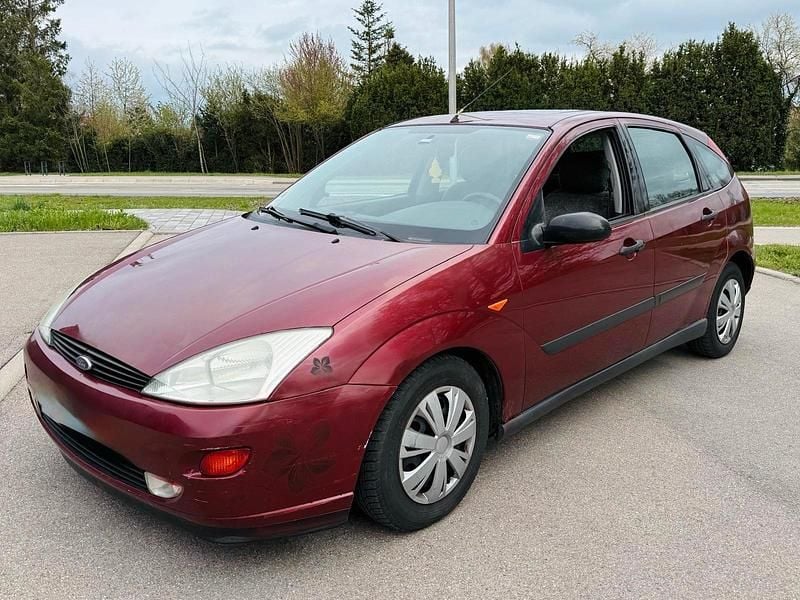 Gebraucht Ford Focus Ambiente 75 PS (55 kW) 1999 Rot Kleinwagen