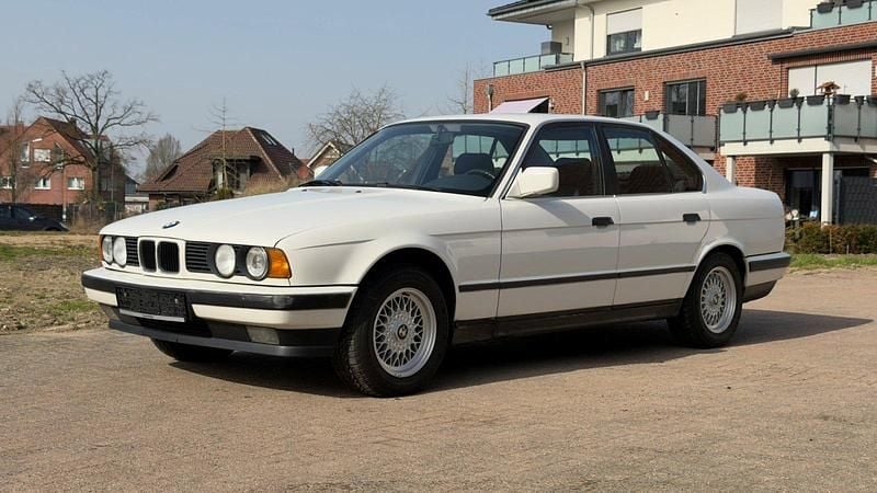 Gebraucht BMW 525 170 PS (125 kW) 1988 Weiß Limousine