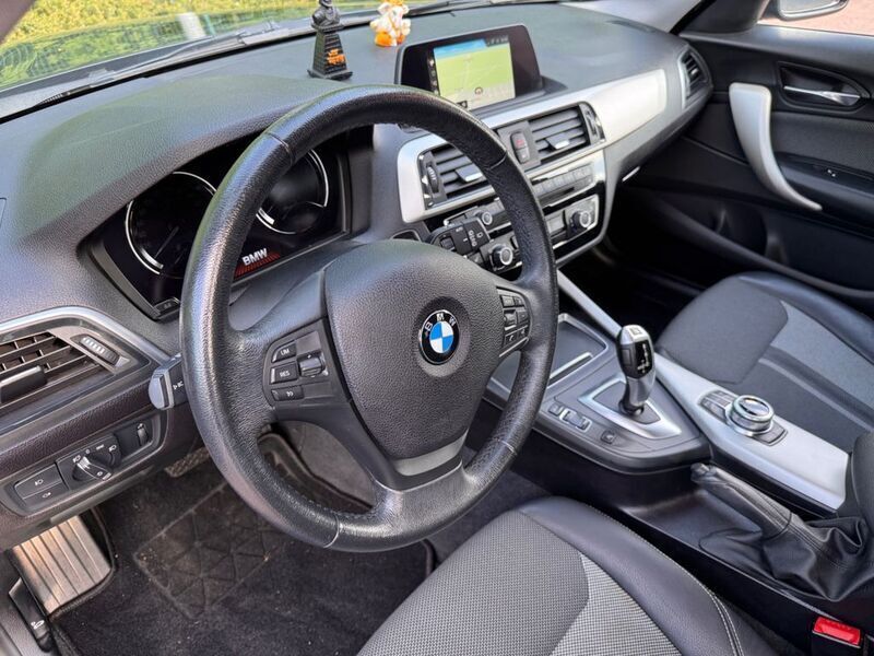 Schwarz Gebraucht 2017 BMW 118 Advantage Kleinwagen | 13.800 € (Guter Preis) - Bild 1/4