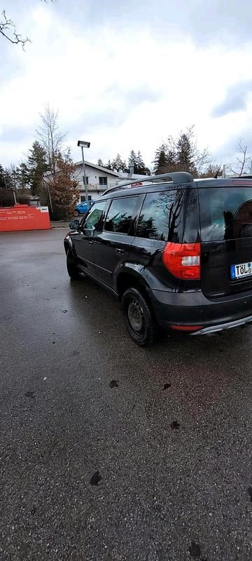 Gebraucht Skoda Yeti 140 PS (102 kW) 2011 Schwarz SUV