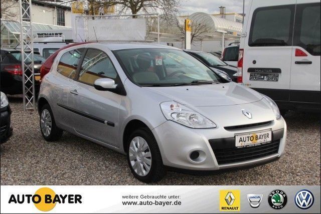 Gebraucht Renault Clio III Expression 75 PS (55 kW) 2010 Silber metallic Kleinwagen
