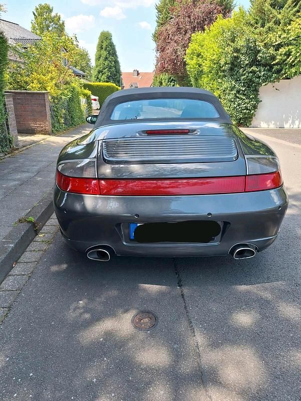 Gebraucht Porsche 996 320 PS (235 kW) 2004 Grau Cabrio