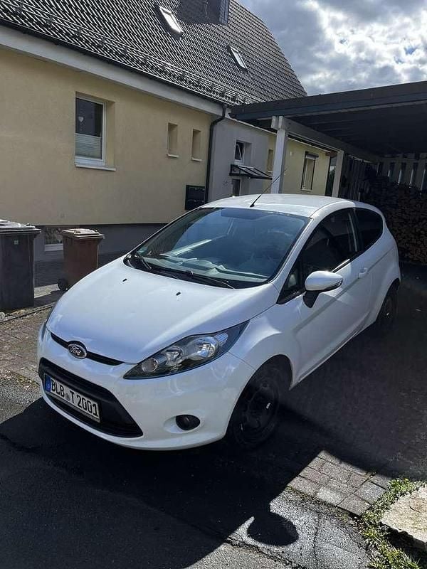 Gebraucht Ford Fiesta Trend 82 PS (60 kW) 2011 Limousine