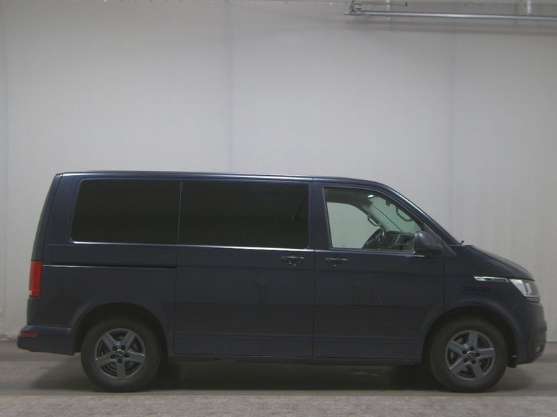 Blau Gebraucht 2020 VW T6.1 Family Van | 32.980 € (Guter Preis) - Bild 1/4