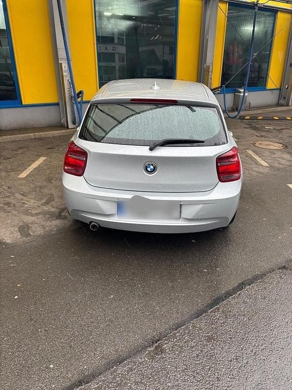 Gebraucht BMW 116 116 PS (85 kW) 2015 Silber Kleinwagen