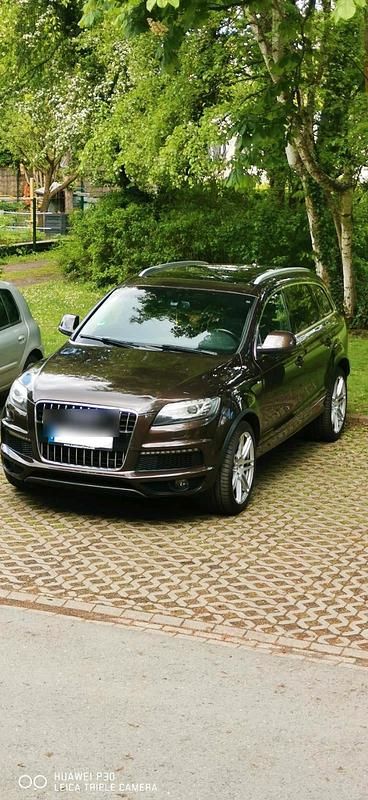 Braun Gebraucht 2013 Audi Q7 SUV | 19.900 € (Etwas zu teuer) - Bild 1/4