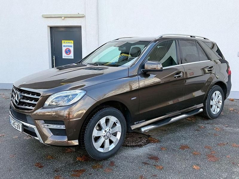 Gebraucht Mercedes ML350 AMG 258 PS (189 kW) 2012 Braun SUV