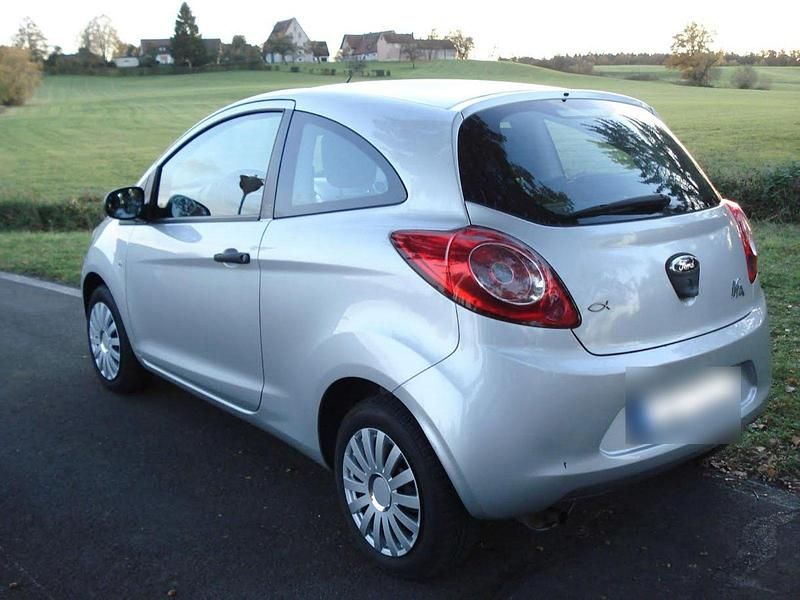 Gebraucht Ford Ka 69 PS (50 kW) 2014 Silber Limousine