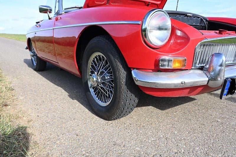 Gebraucht MG B 95 PS (69 kW) 1973 Rot Cabrio