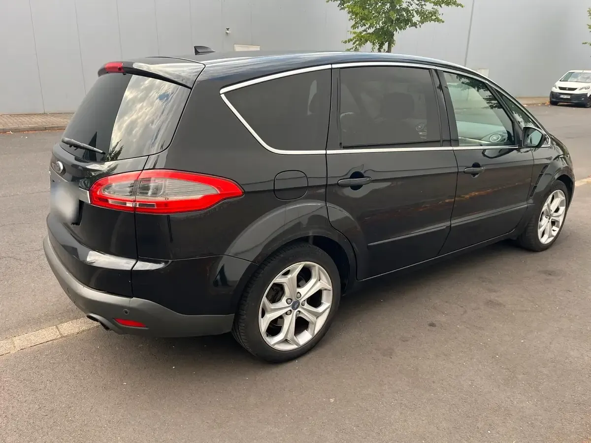Gebraucht Ford S-MAX Titanium 203 PS (149 kW) 2011 Schwarz Van / Kleinbus