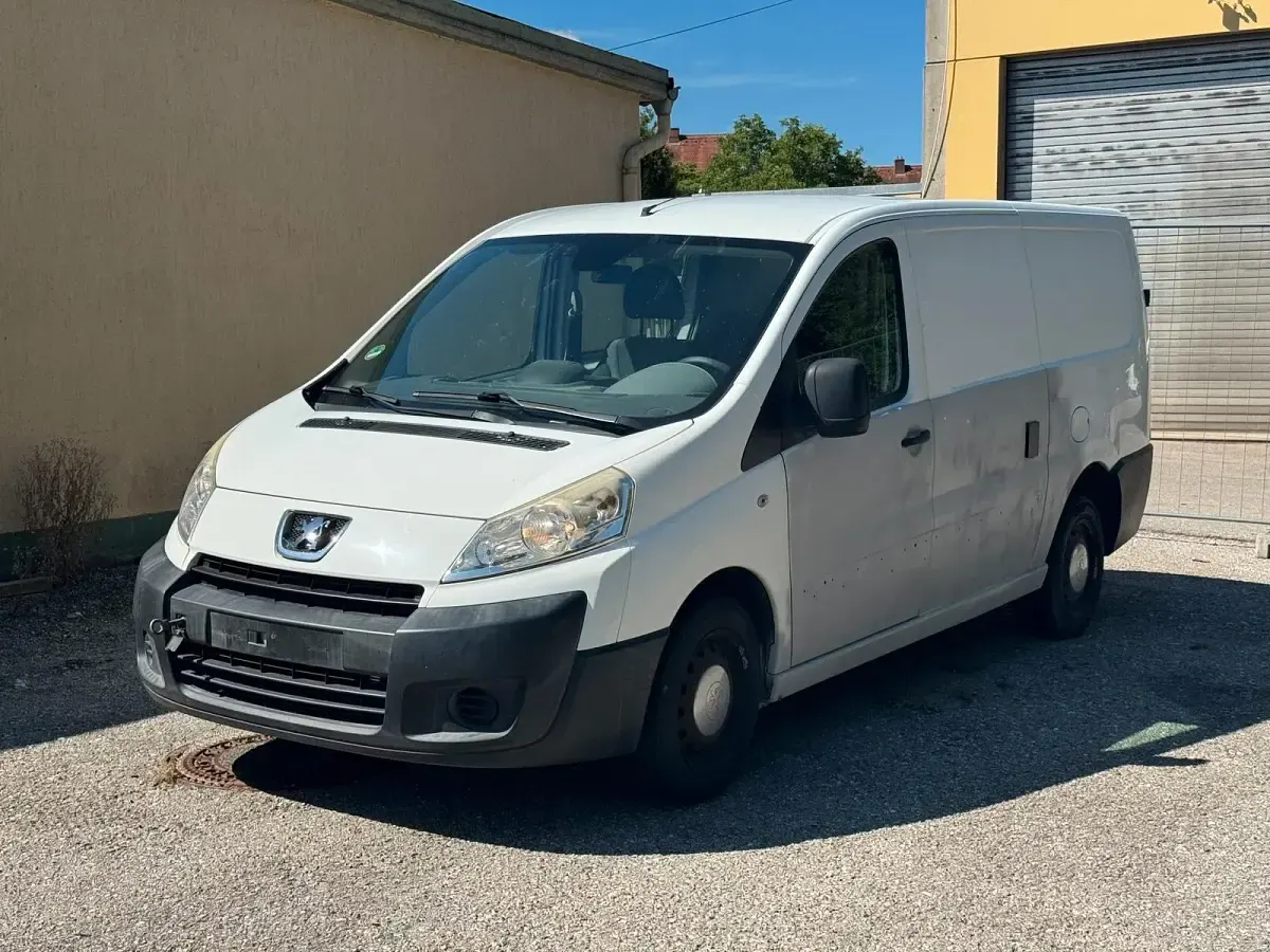 Gebraucht Peugeot Expert 120 PS (88 kW) 2011 Weiß Van