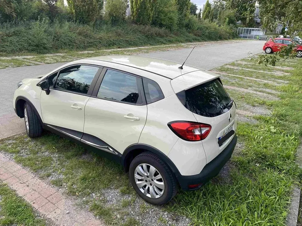 Gebraucht Renault Captur Experience 90 PS (66 kW) 2016 Beige SUV
