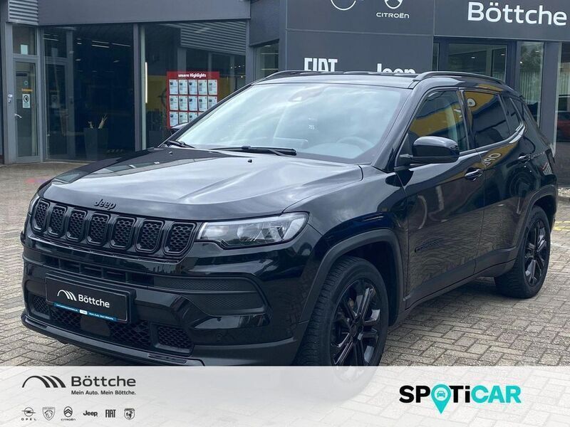 Black clear coat Gebraucht 2022 Jeep Compass Longitude SUV | 18.990 € (Fairer Preis) - Bild 1/4
