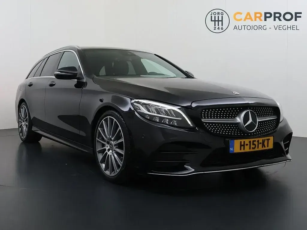 Gebraucht Mercedes C300 Advantage 258 PS (189 kW) 2019 Schwarz Kombi