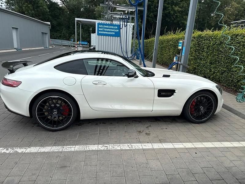 Weiß Gebraucht 2017 Mercedes AMG GT S AMG Coupé | 67.500 € (Fairer Preis) - Bild 1/4