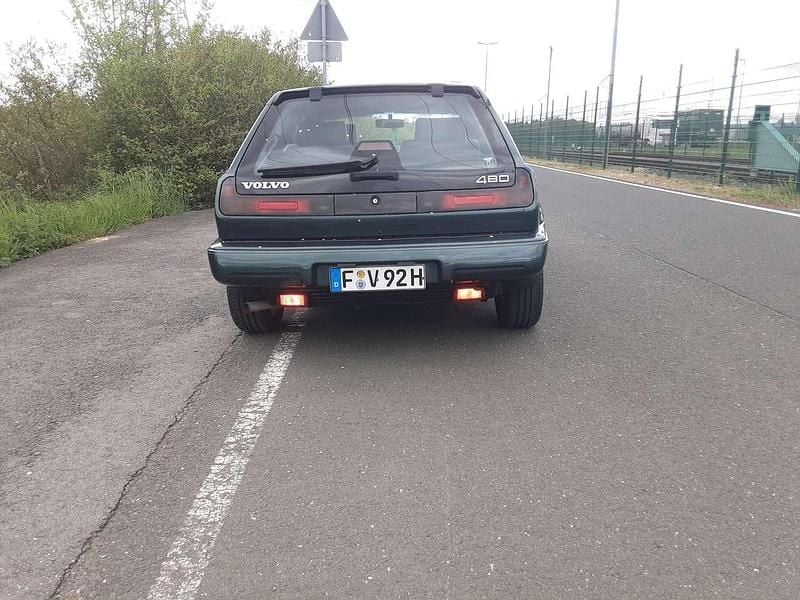 Second-hand Volvo 480 109 CP (80 kW) 1995 Verde Coupe