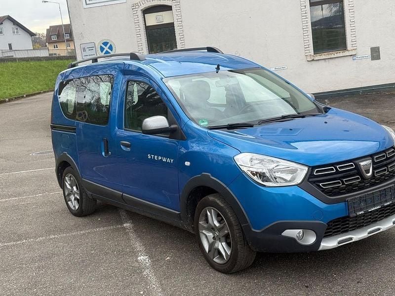 Gebraucht Dacia Dokker 102 PS (75 kW) 2018 Blau Van / Kleinbus