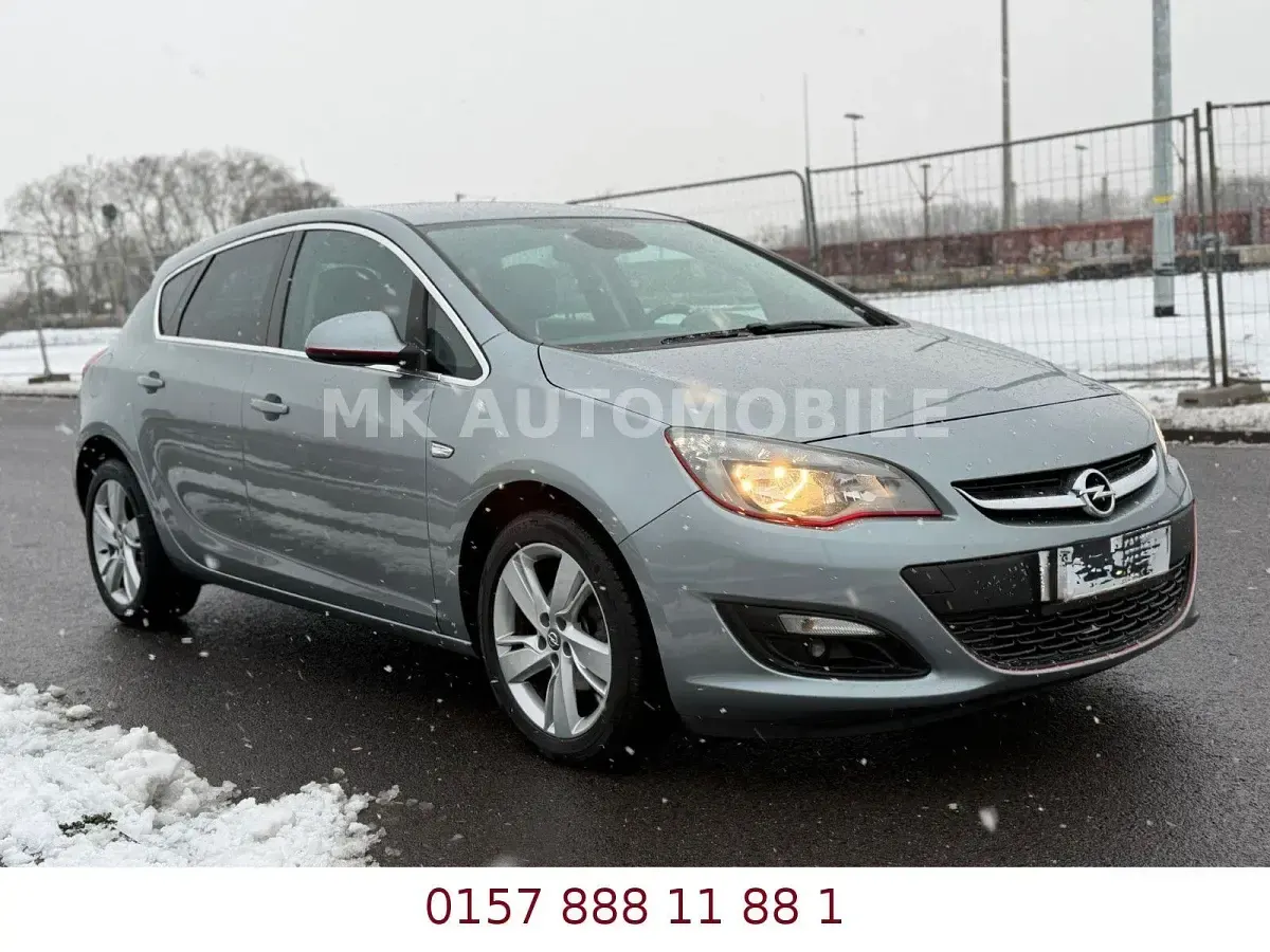Gebraucht Opel Astra Energy 120 PS (88 kW) 2014 Silber Limousine