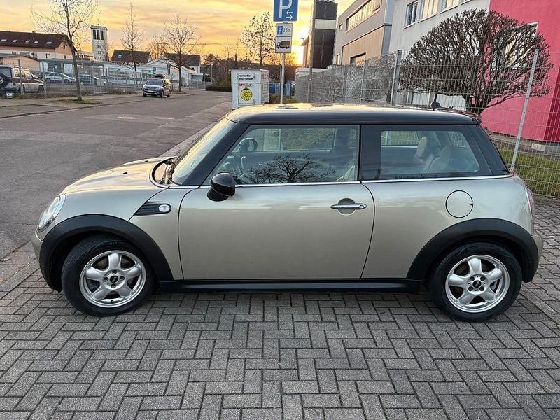 Usata Mini Cooper D 109 CV (80 kW) 2007 Argento Utilitaria