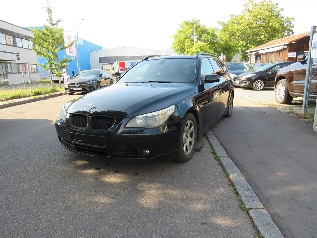 Gebraucht BMW 525 192 PS (141 kW) 2004 Kombi