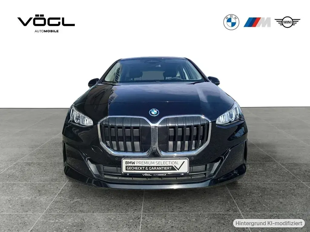 Gebraucht BMW 225 Active Tourer 245 PS (180 kW) 2023 Schwarz Van / Kleinbus