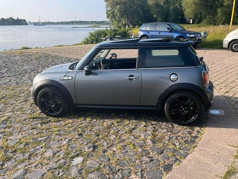 Usado Mini Cooper S 173 HP (127 kW) 2009 Cinzento Citadino