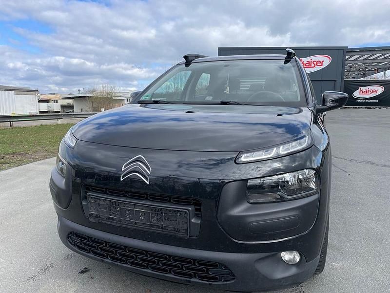 Gebraucht Citroën C4 82 PS (60 kW) 2017 Schwarz Limousine