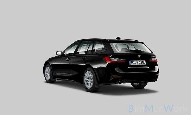 Second-hand BMW 320 190 CP (139 kW) 2021 Negru Berlinǎ