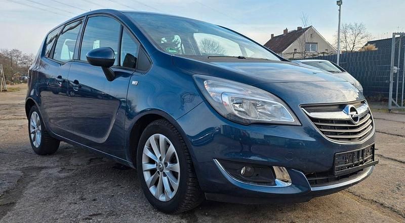 Blau Gebraucht 2016 Opel Meriva Edition Van / Kleinbus | 8.600 € (Fairer Preis) - Bild 1/4