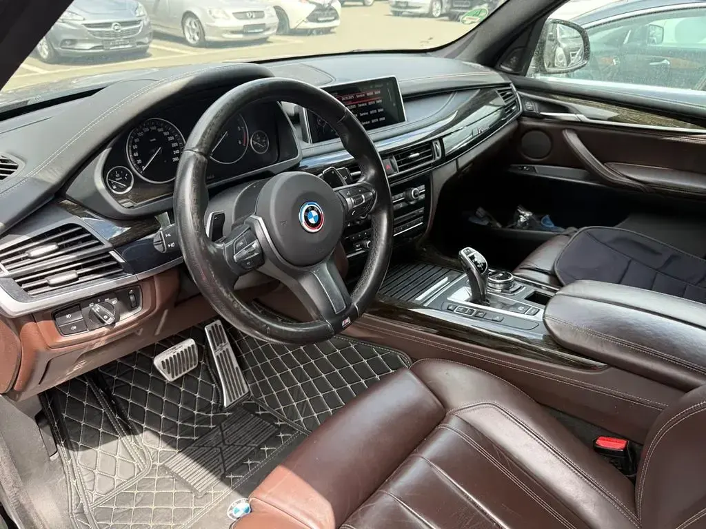 Gebraucht BMW X5 Performance 381 PS (280 kW) 2014 Carbonschwarz SUV