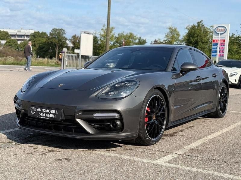 Grau Gebraucht 2017 Porsche Panamera Turbo Limousine | 59.900 € (Guter Preis) - Bild 1/4