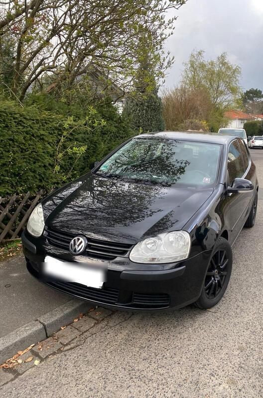 Schwarz Gebraucht 2005 VW Golf V Kleinwagen | 800 € (Guter Preis) - Bild 1/3