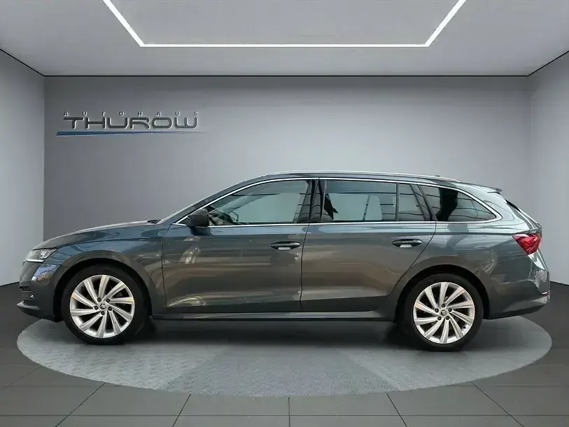 Gebraucht Skoda Octavia First Edition 150 PS (110 kW) 2020 Quarzgrau metallic Limousine
