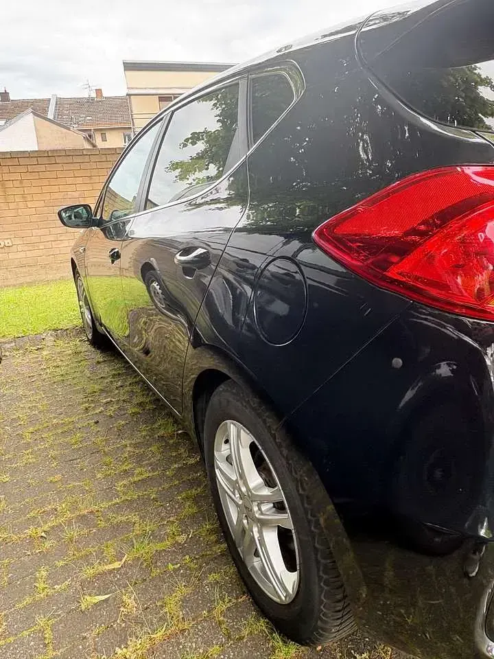 Gebraucht Kia Ceed 99 PS (72 kW) 2018 Schwarz Kleinwagen